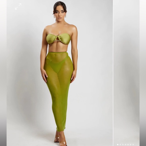 Gorgoeus Meshki Bikini Set - Medium - Picture 3 of 6